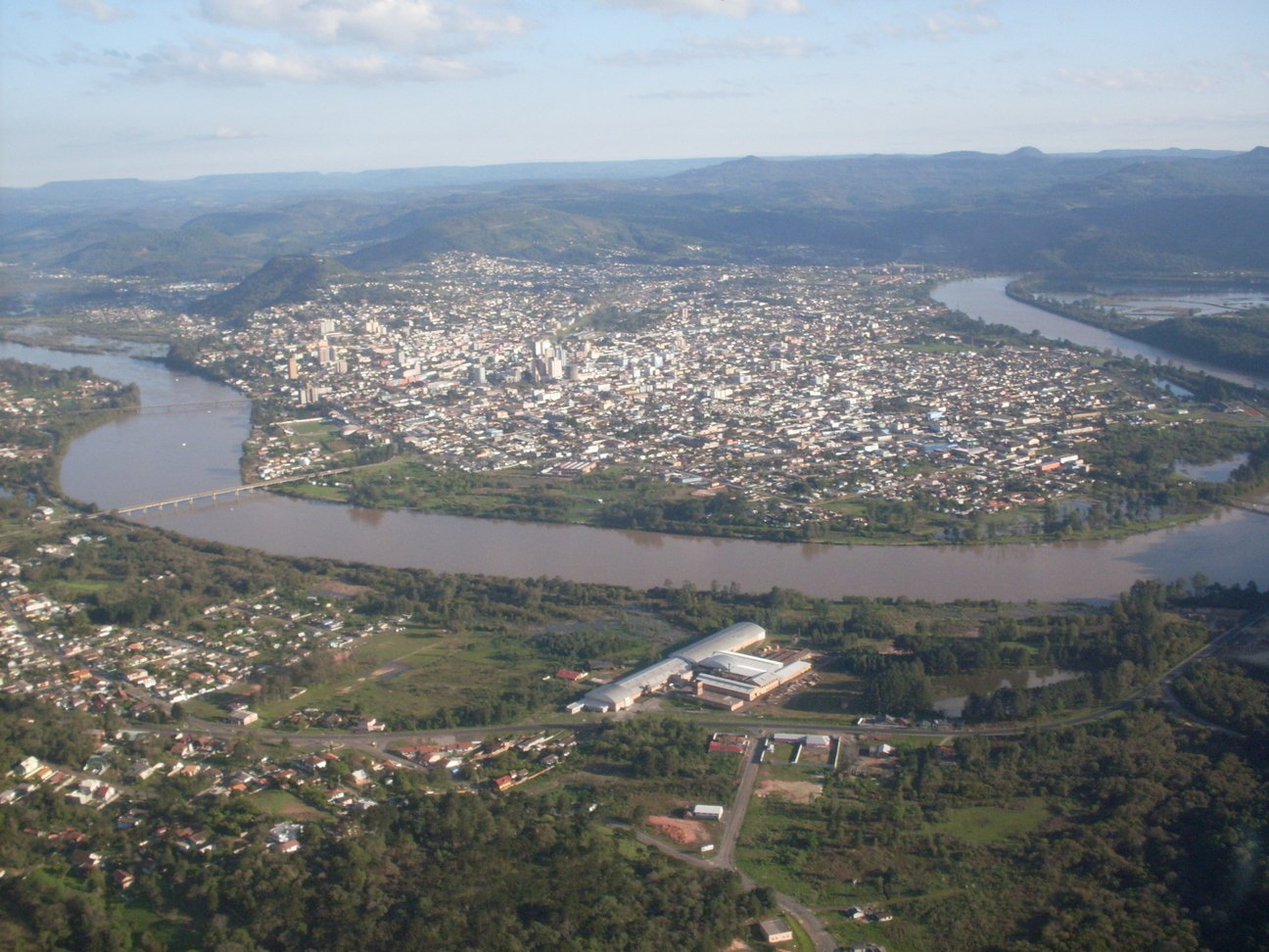 vista aérea das cidades Porto União e União da Vitória